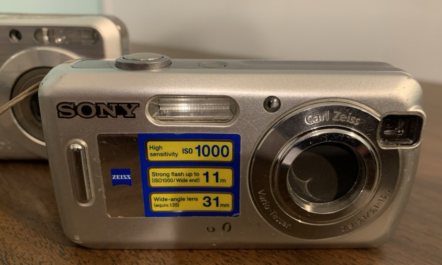 7842106