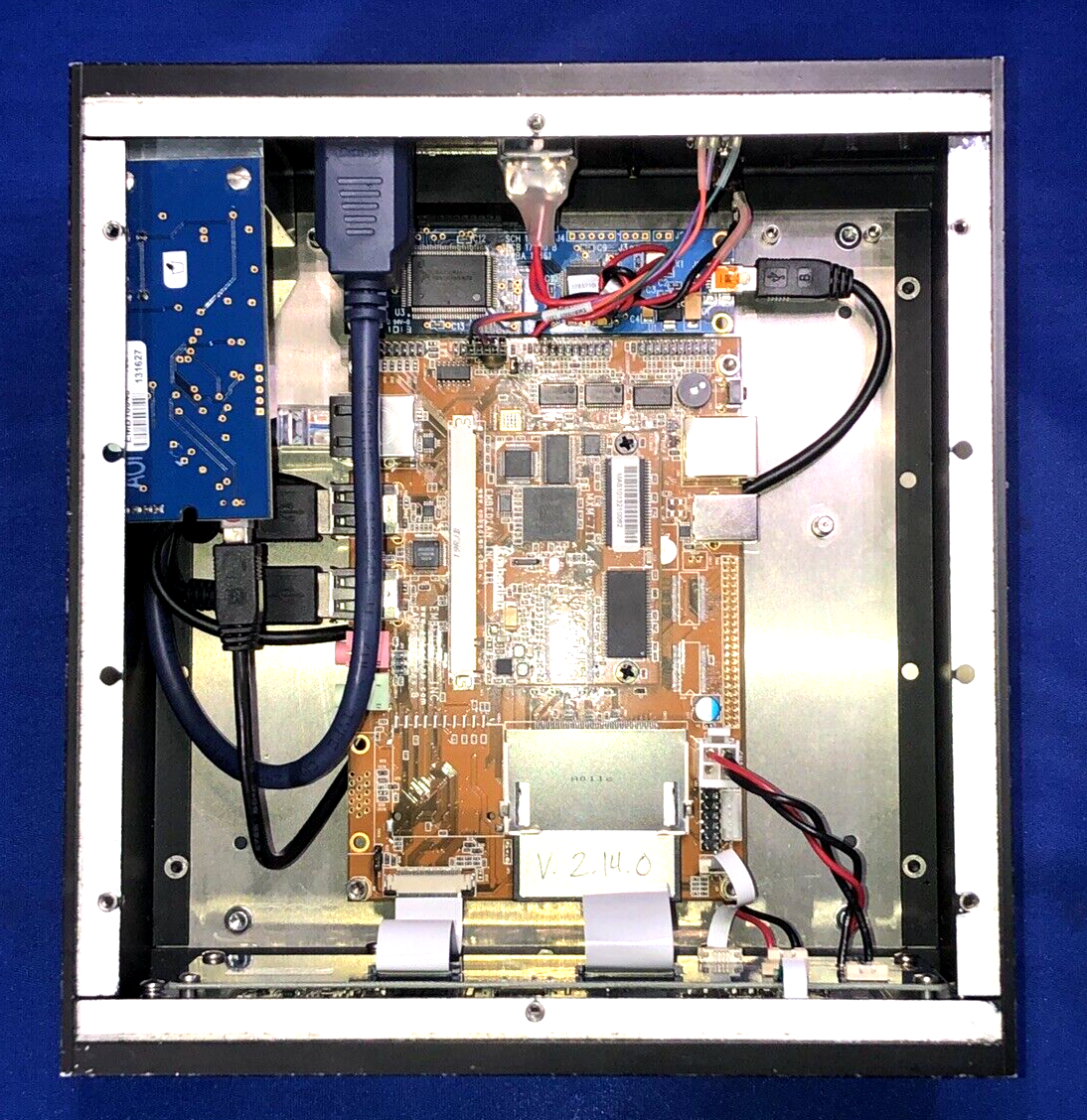6086600