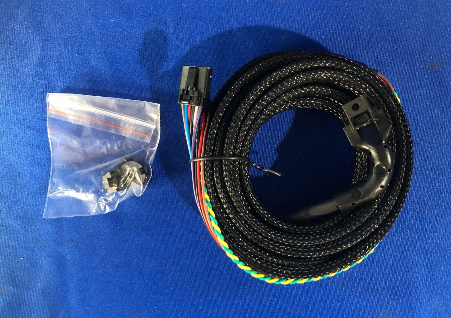 6086756