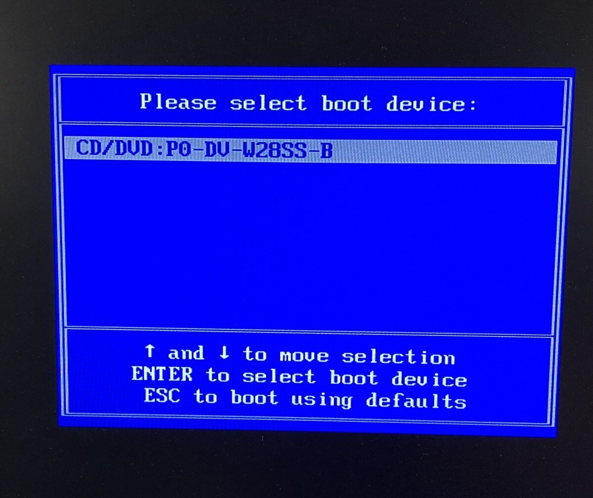 7750827