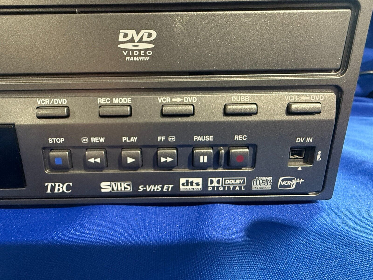 6086757
