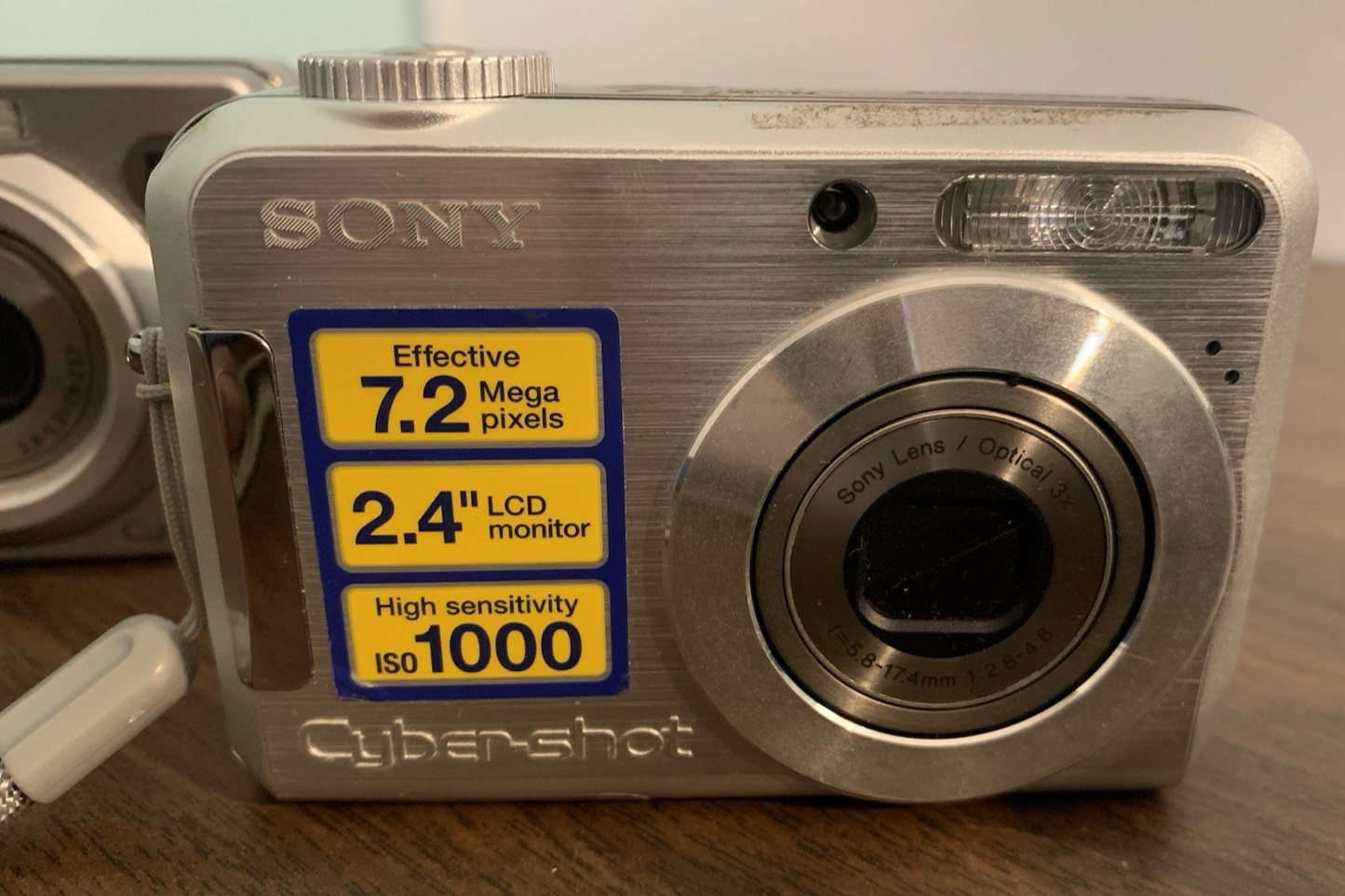 7842106