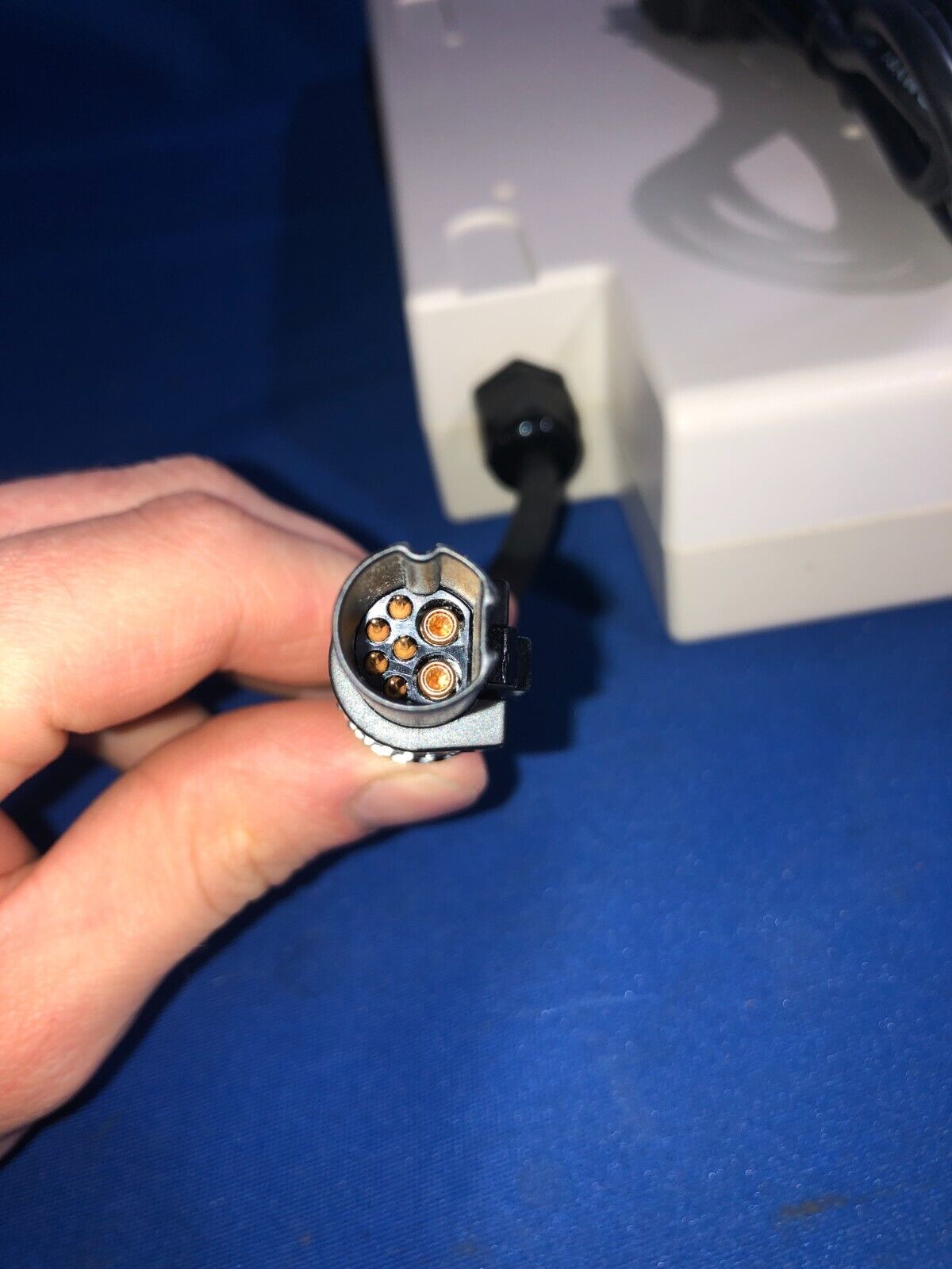 6086690