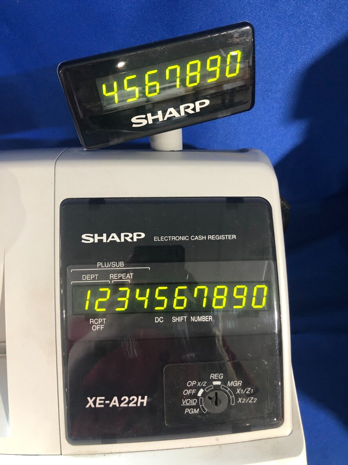 6086700