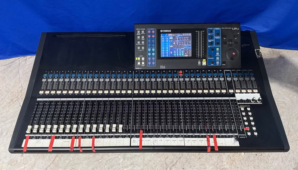 Yamaha LS9-32 32 Channel Digital Mixing Console