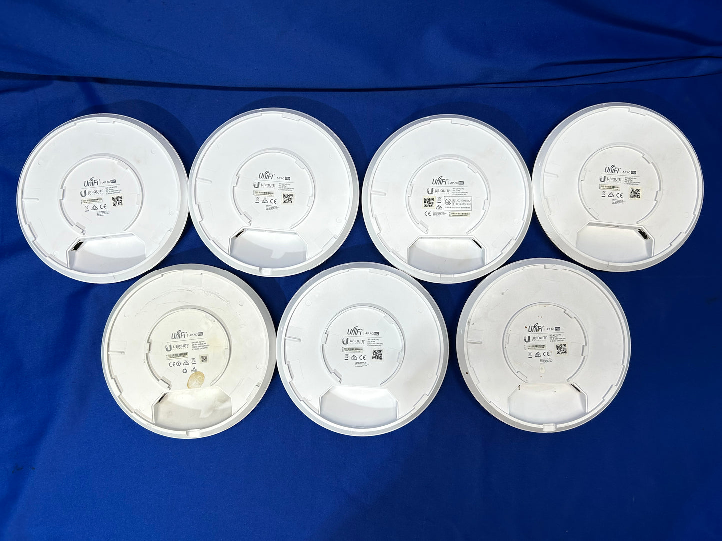 Lot of 7 Ubiquiti UniFi AP AC PRO Access Points