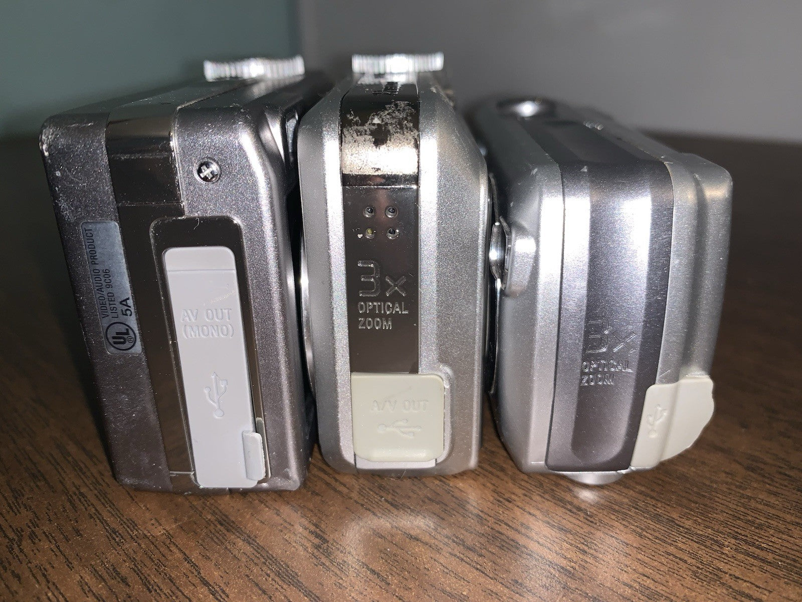 7842106