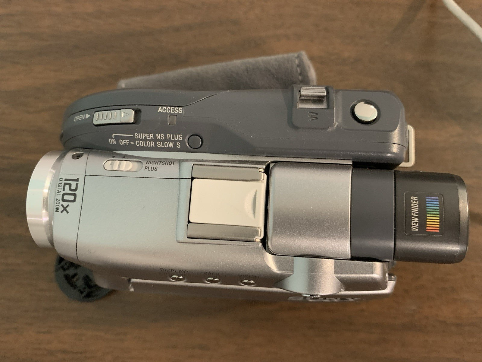 7842128