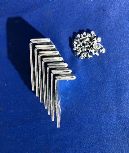 6086851