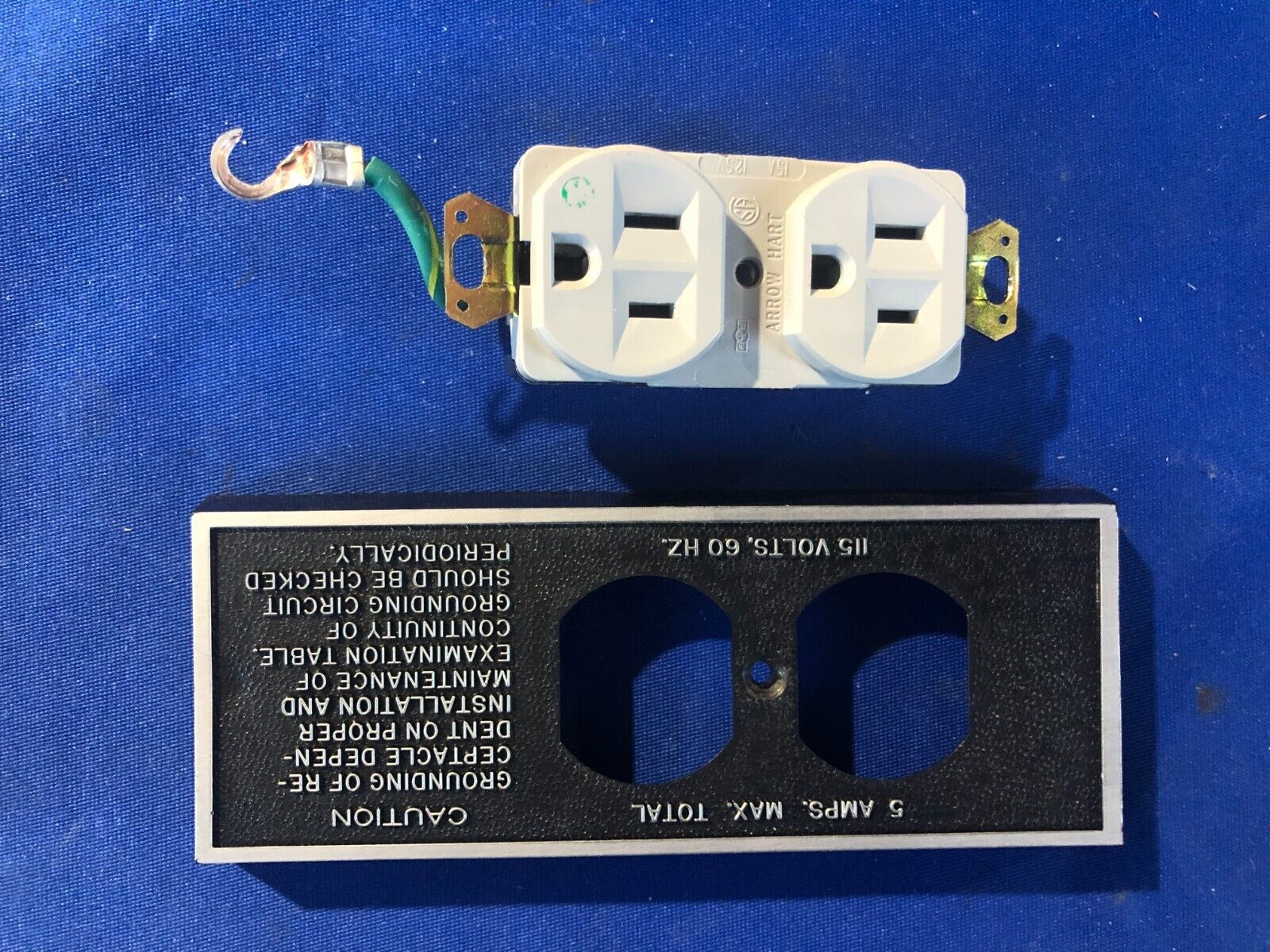 6086725